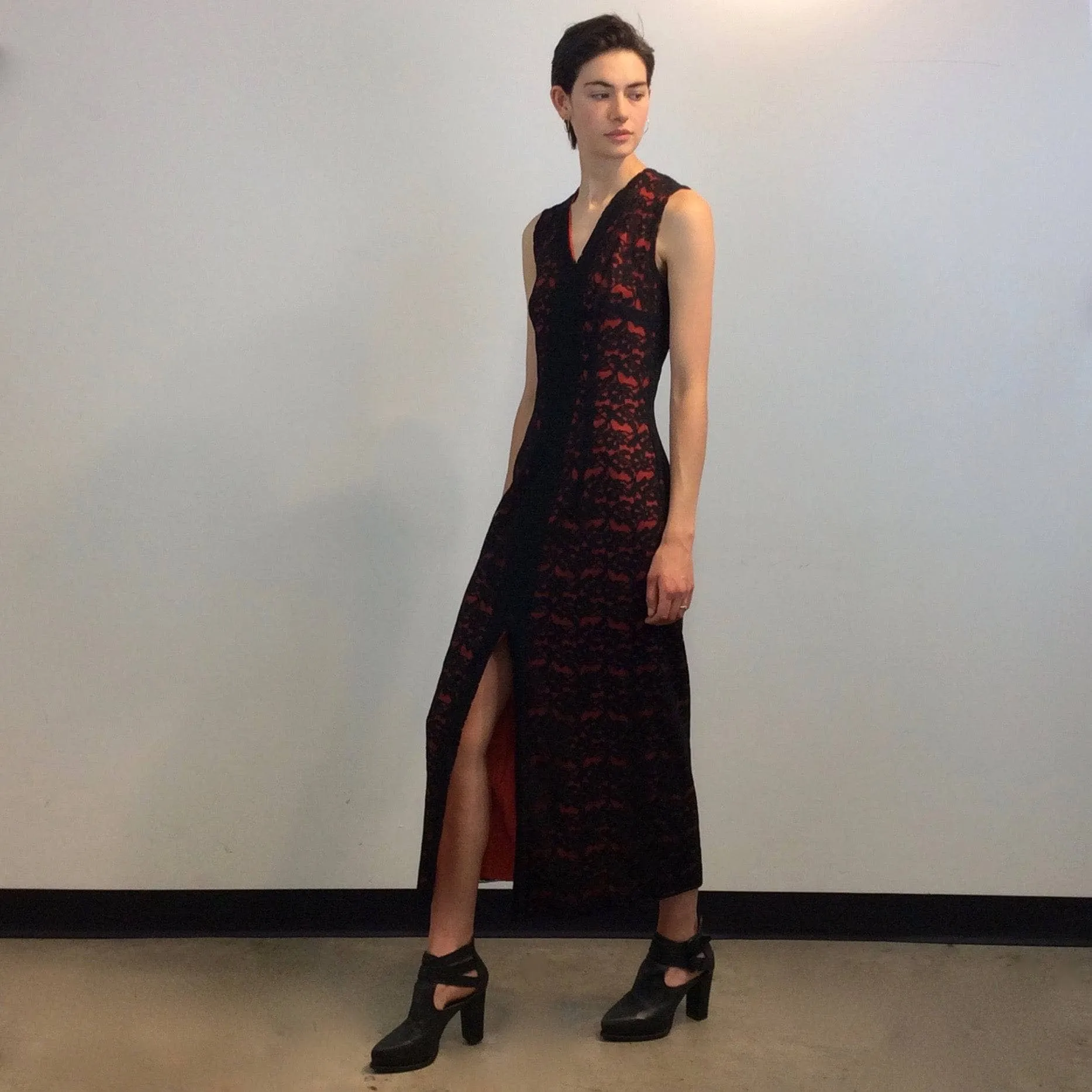 1990s Front Slit Maxi Sheath Lace Dress Small