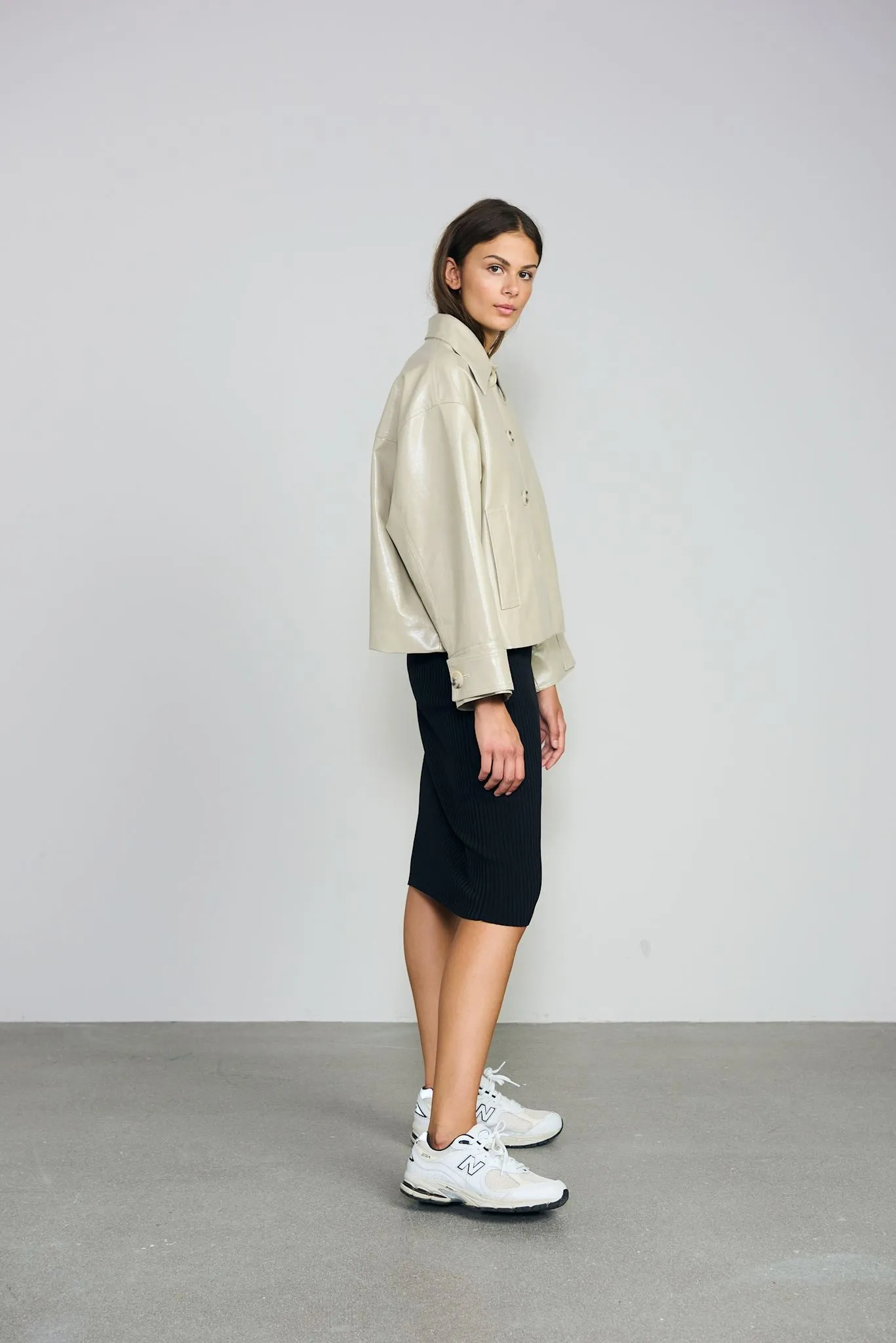 AMY JACKET VEGAN LEATHER - LIGHT GREY
