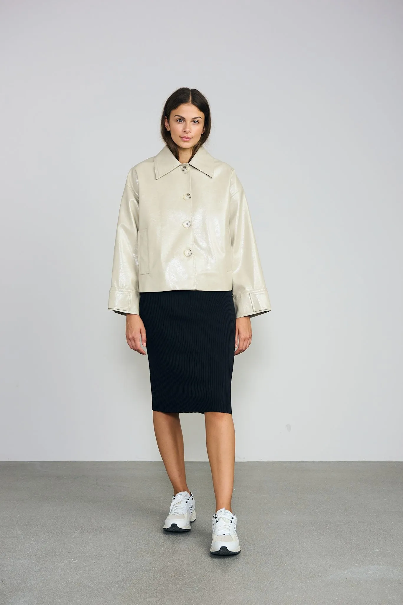 AMY JACKET VEGAN LEATHER - LIGHT GREY