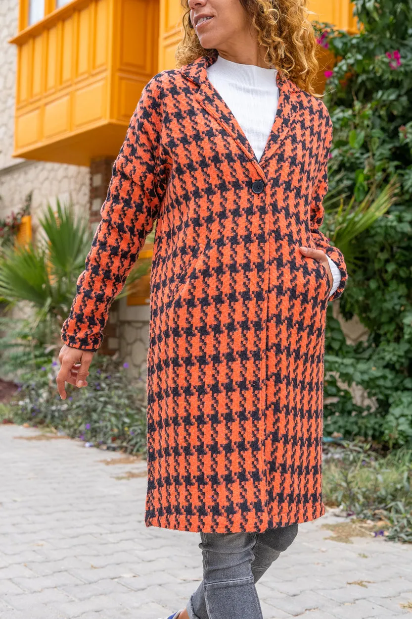 GNS Women's Oversized Buttoned Coat with Orange Lining and Houndstooth Patterned Pockets Bst3299 - Cassino
