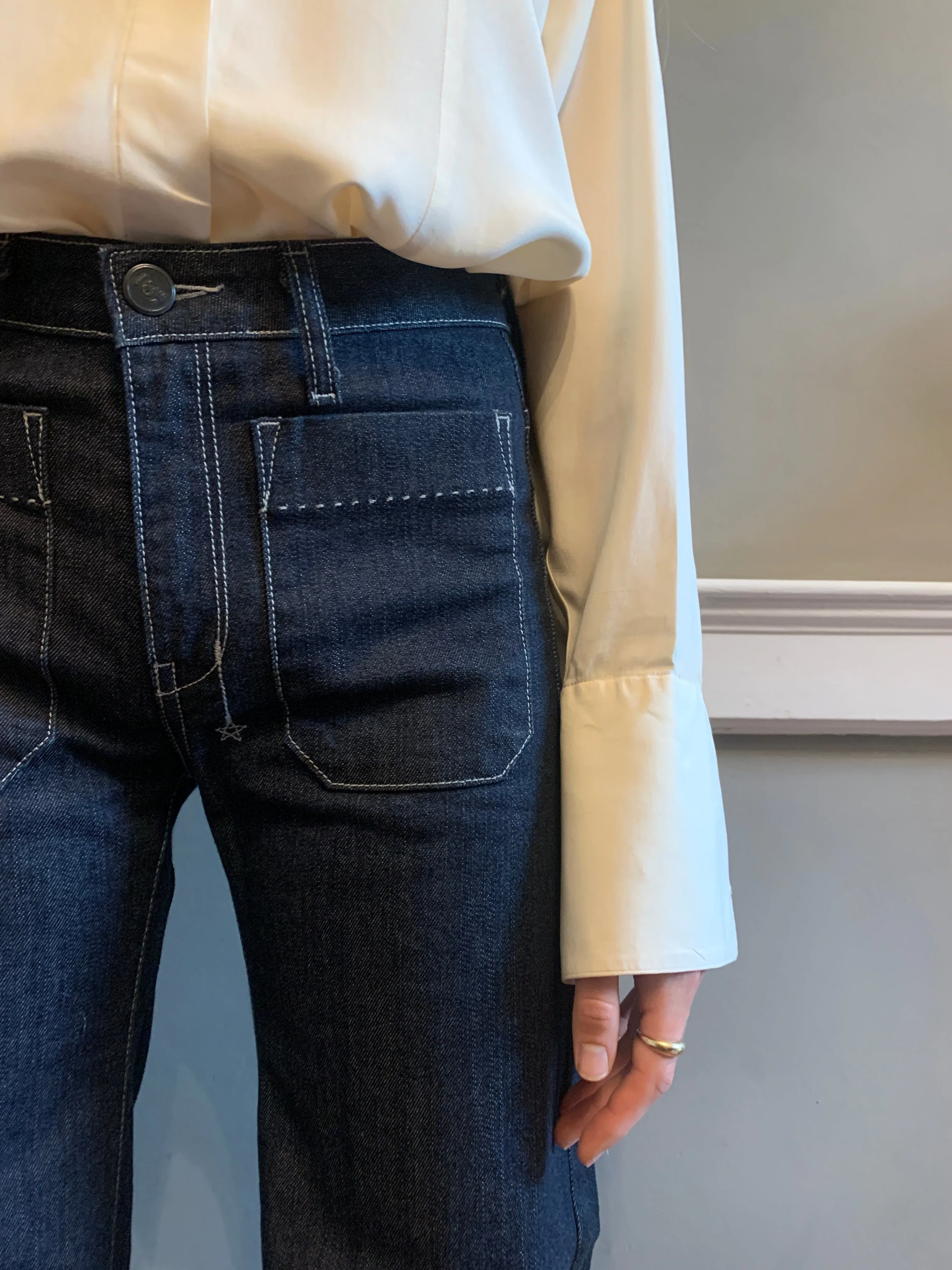 Pre-loved 18th Amendment flared jeans W26