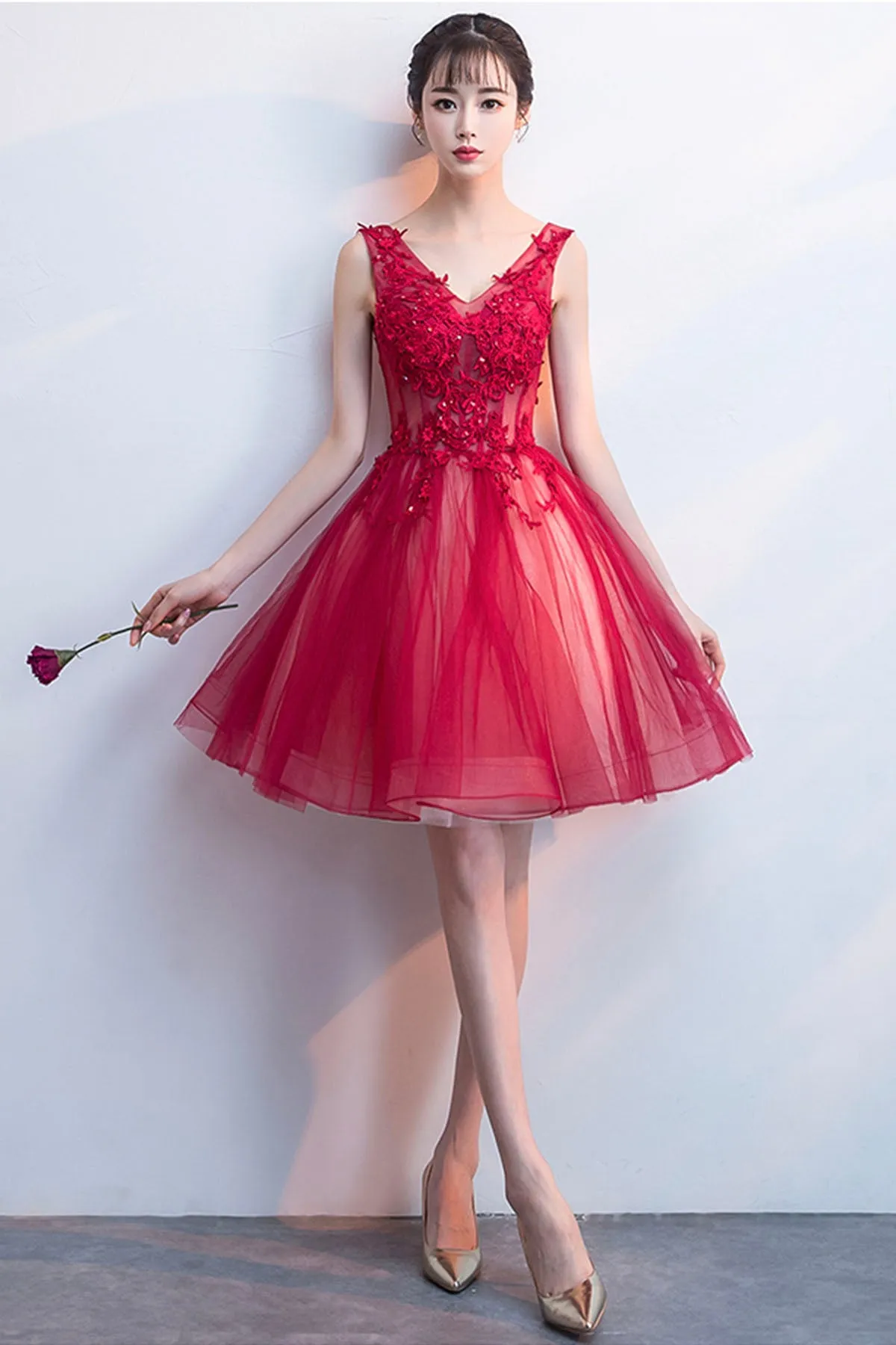 Red V-Neck Lace Short Prom Dress, Cute A-Line Homecoming Party Dress