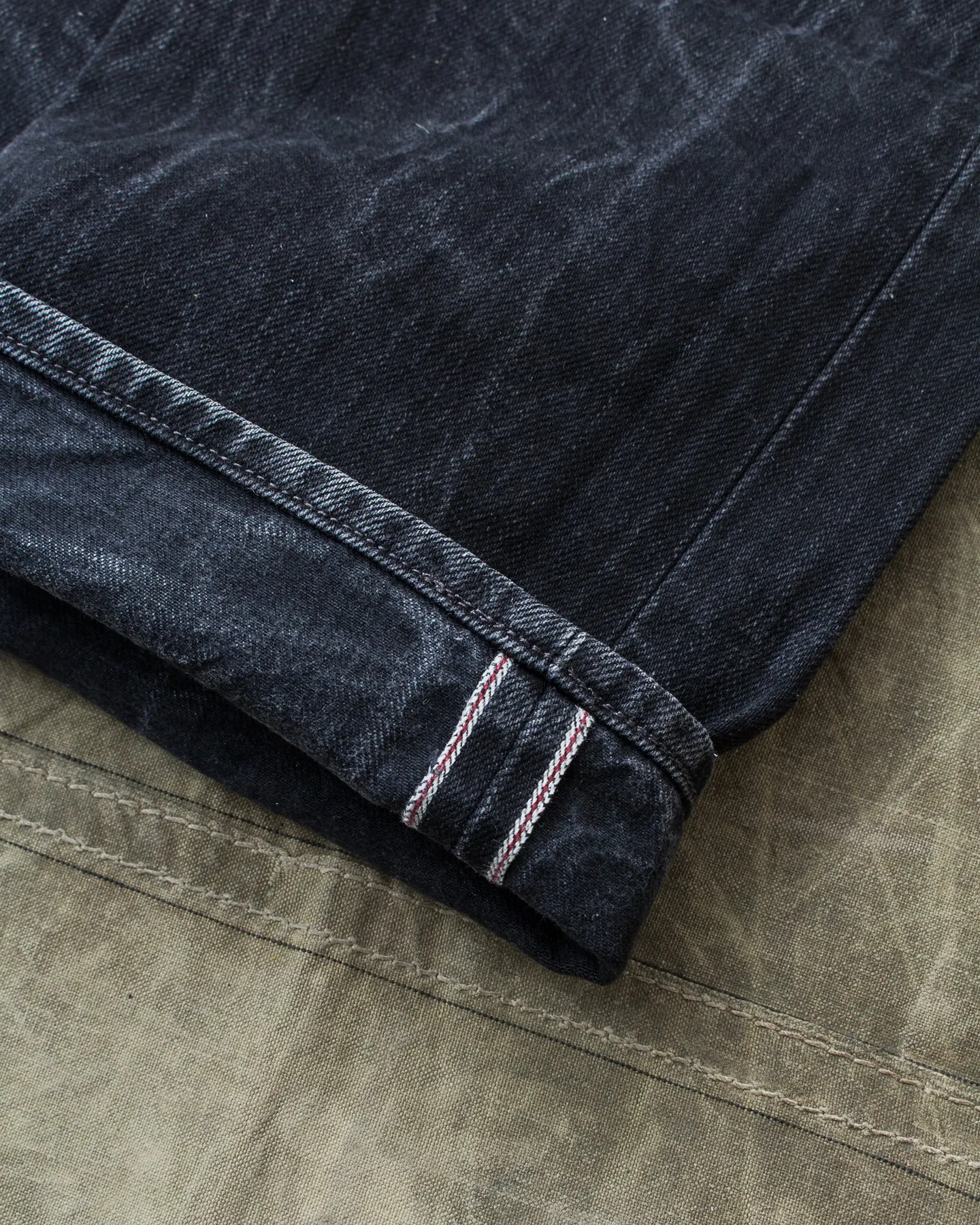 Second Hand Indigofera Clint Jeans Gunpowder W32 / L 34